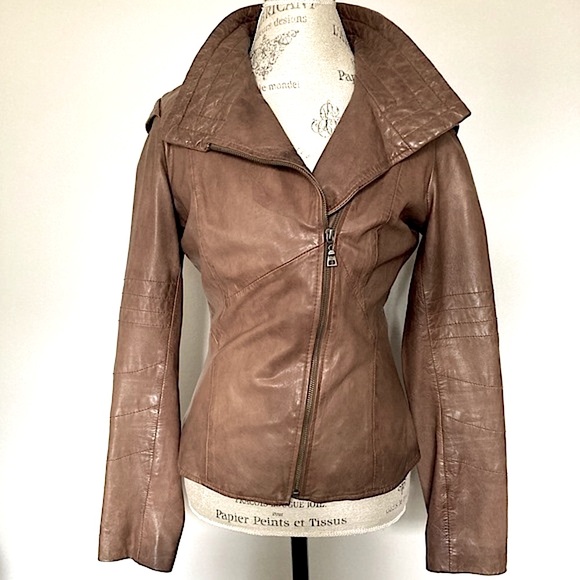 DANIER Women’s Size XS Genuine Leather Cognac/Brown Biker Jacket - Picture 3 of 15